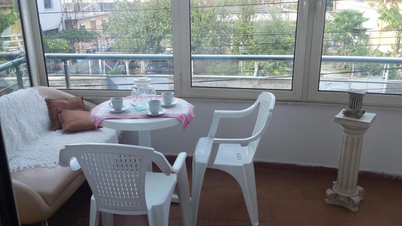 Apartment Lika Shkodër エクステリア 写真